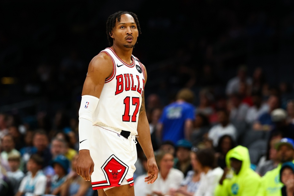 效力, 个常规合同, 杰克逊争夺