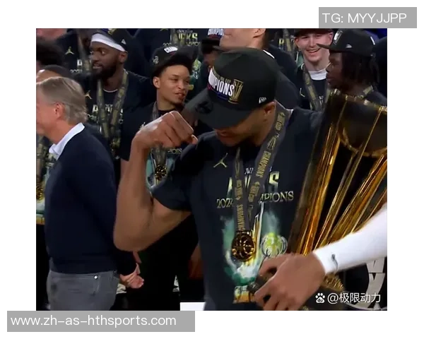 湖人热火激战总决赛10月3号谁将捧起冠军奖杯的荣耀之夜